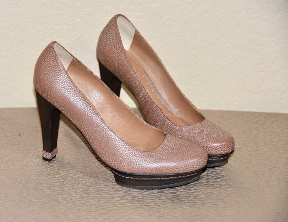 BCBG Max Azria Womens Elsa Leather Platform Pump Shoes Size 6